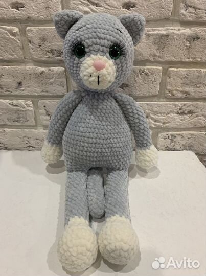 Кот вязаный