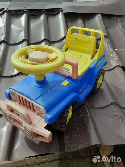 Детская машина каталка бу