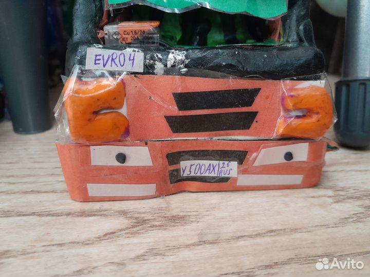 Камаз 6520 зерновоз из пластилина с прицепом