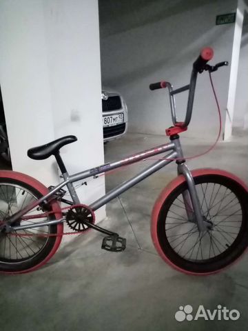 Трюковой велосипед BMX