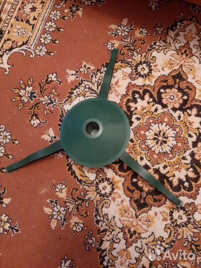 Елка искусственная 180 бу