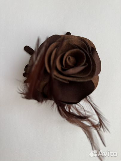 Брошь роза из ткани