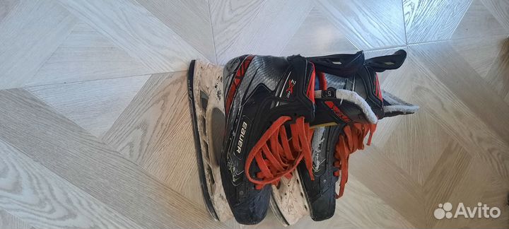 Хоккейные коньки bauer