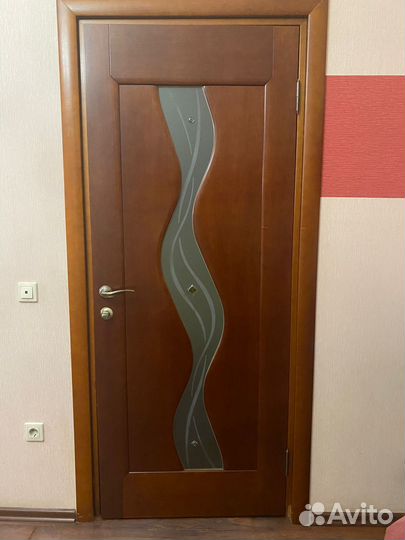 Межкомнатные двери бу деревянные 80 полотно