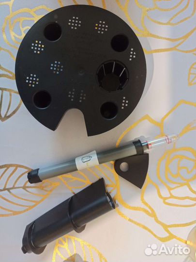 Кашпо с автополивом Lechuza