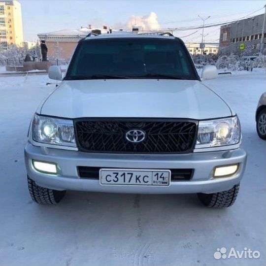 Land Cruiser 100 2005-2007 Решетка TRD B4WZ5