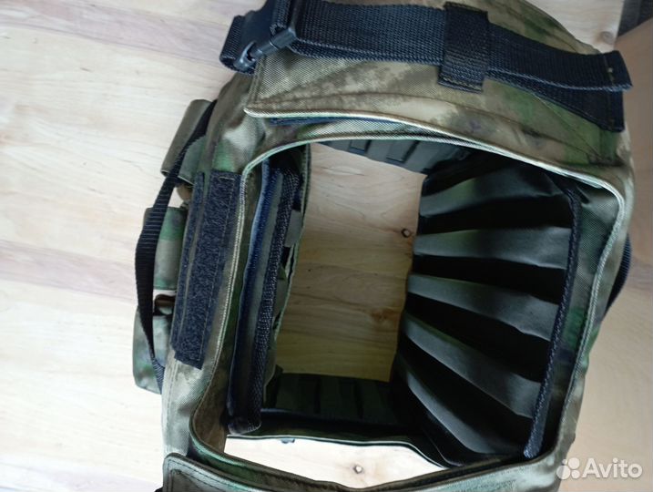 Бронежилет с плитами мох