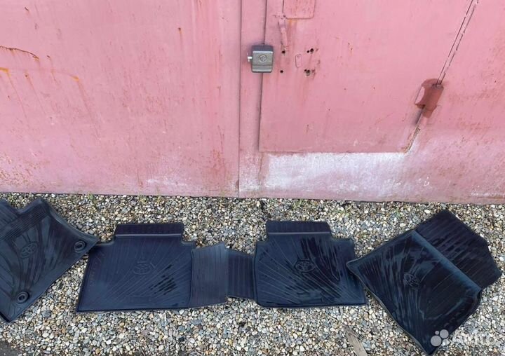 Коврики резиновые Camry V70