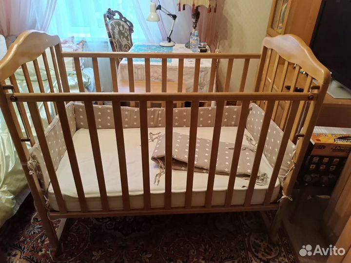 Кроватка деревянная + матрас