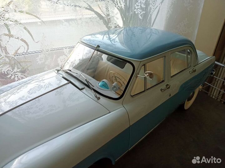 Зеркало газ 21 Волга,масштаб 1:8