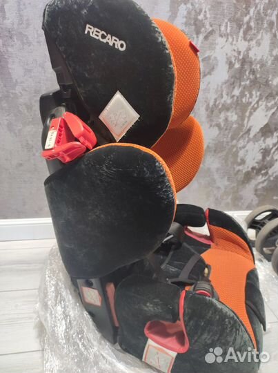 Автокресло recaro