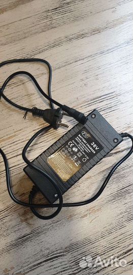 Зарядное устройство для самоката