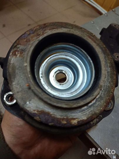 Опора стойки с опорным подшипником jetta 6