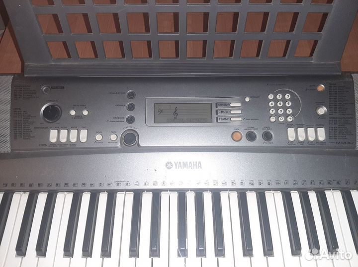 Синтезатор Yamaha PSR-R300