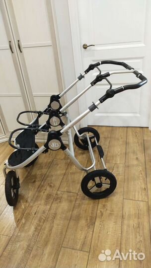 Коляска для двойни bumbleride