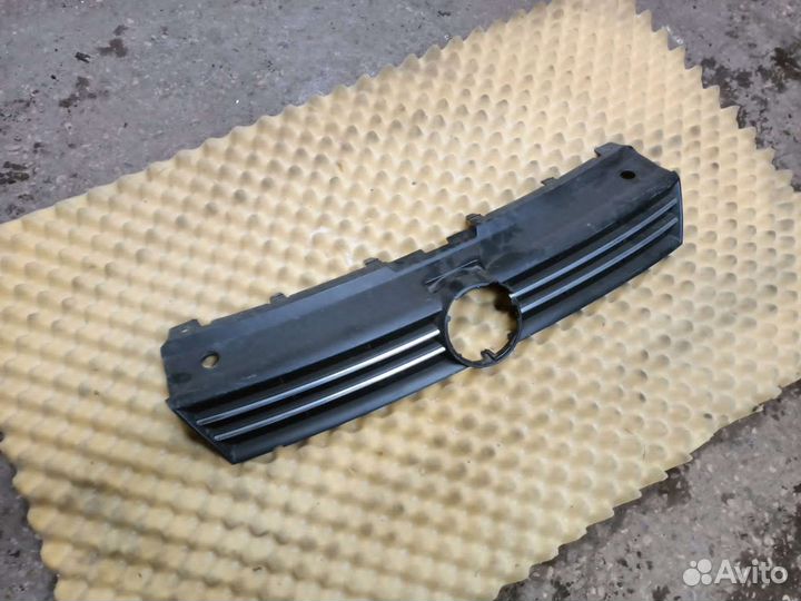 Решетка радиатора volkswagen polo седан