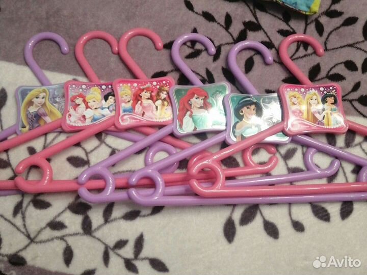 Вешалка/плечики