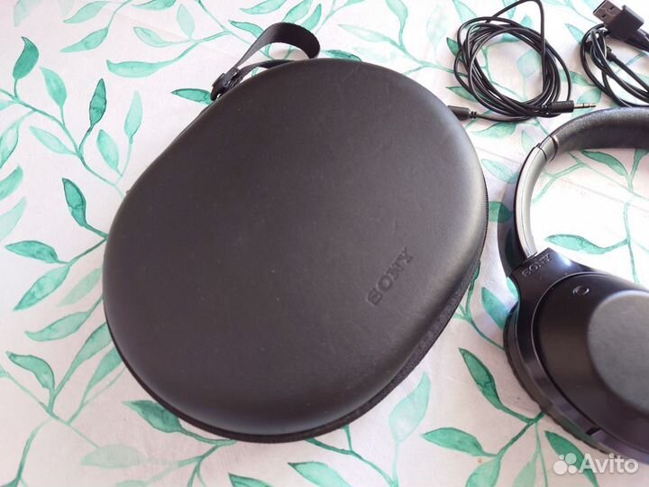 Sony MDR-1000X