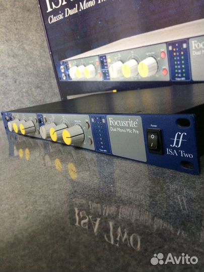 Focusrite ISA Two - микрофонный предусилитель