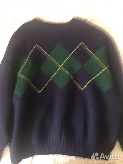 Свитер