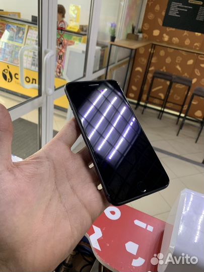 iPhone 8 Plus, 64 ГБ