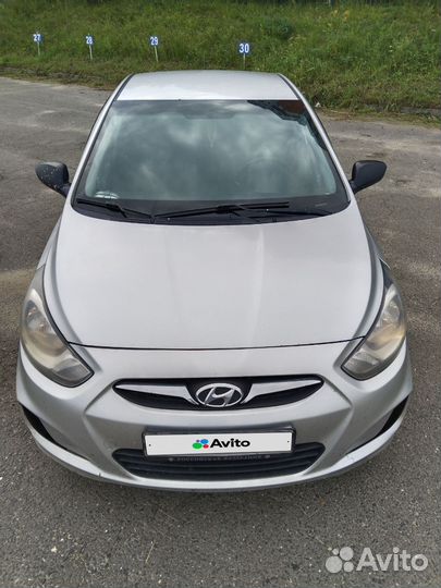 Hyundai Solaris 1.4 МТ, 2011, 300 000 км