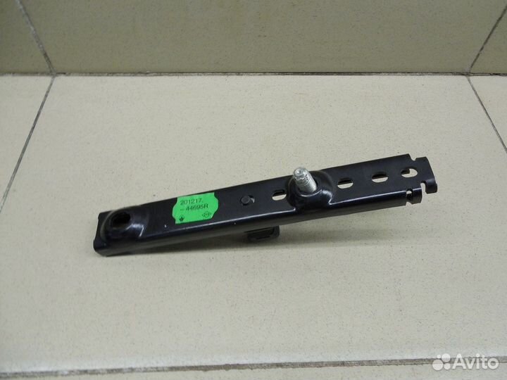 Механизм регулировки ремня безопасности Sandero 20