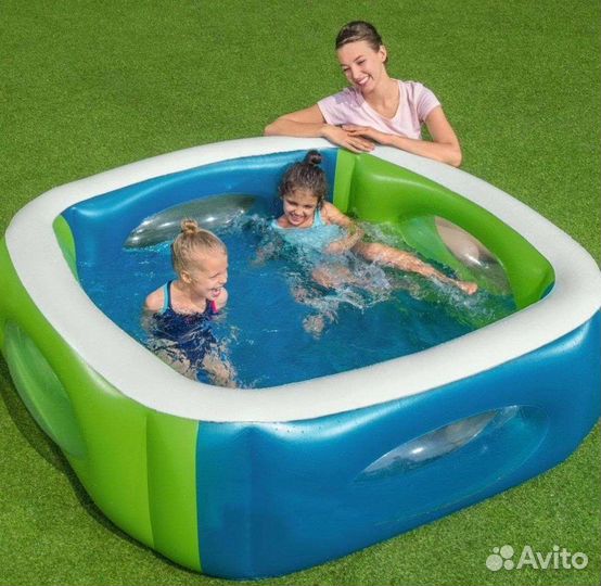 Детский надувной бассейн