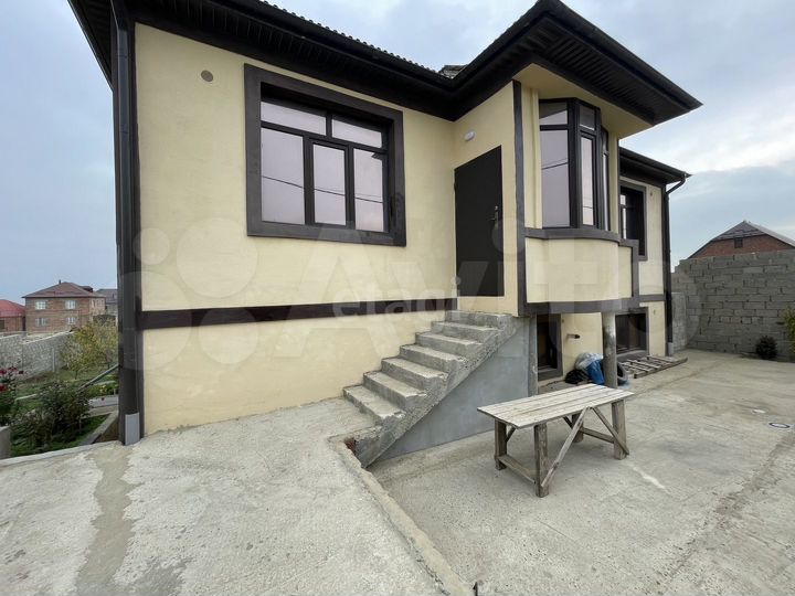 Дом 230 м² на участке 9 сот.