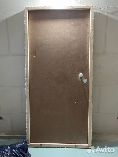 Дверь входная бу деревянная с коробкой