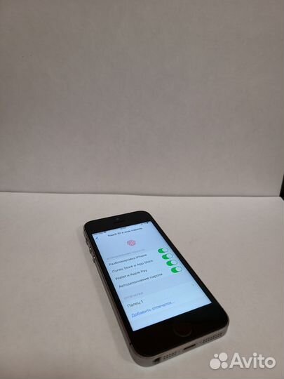 Apple iPhone SE 32Gb Black