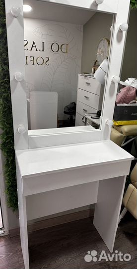 Туалетный столик, гримерный