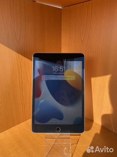 Планшет Apple iPad Mini 4 64gb