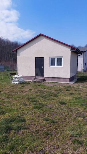 Дом 28 м² на участке 8 сот.