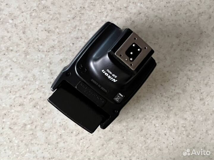 Вспышка Nikon SB 400