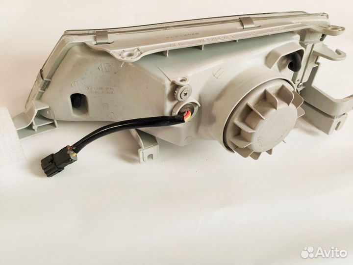 Фара передняя правая Nexia -08