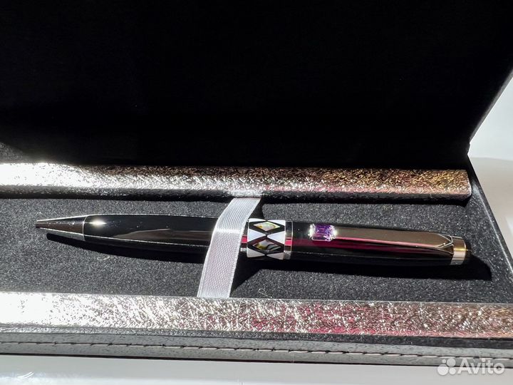 Ручка шариковая в подарочной упаковке