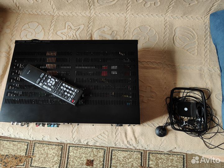 AV-ресивер Denon AVR-X520BT