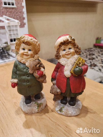 Статуэтки из полистоуна и фарфора