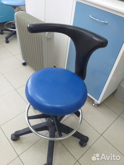 Перетяжка офисных кресел, диванов,домашних стульев