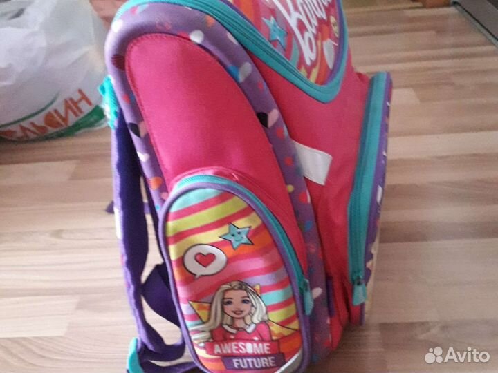 Школьный рюкзак