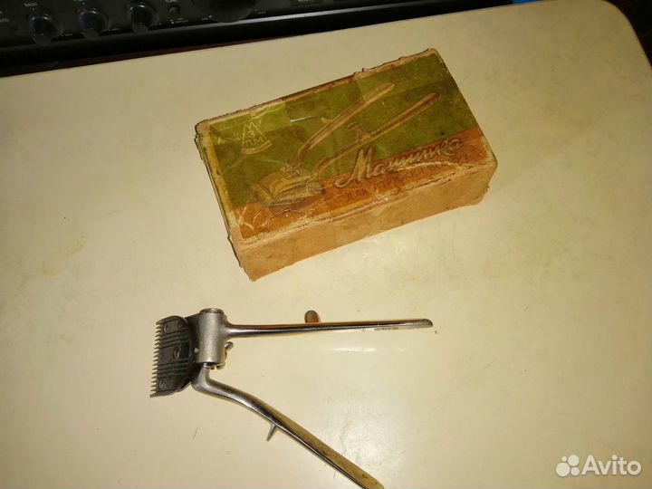 Старинная машинка для стрижки