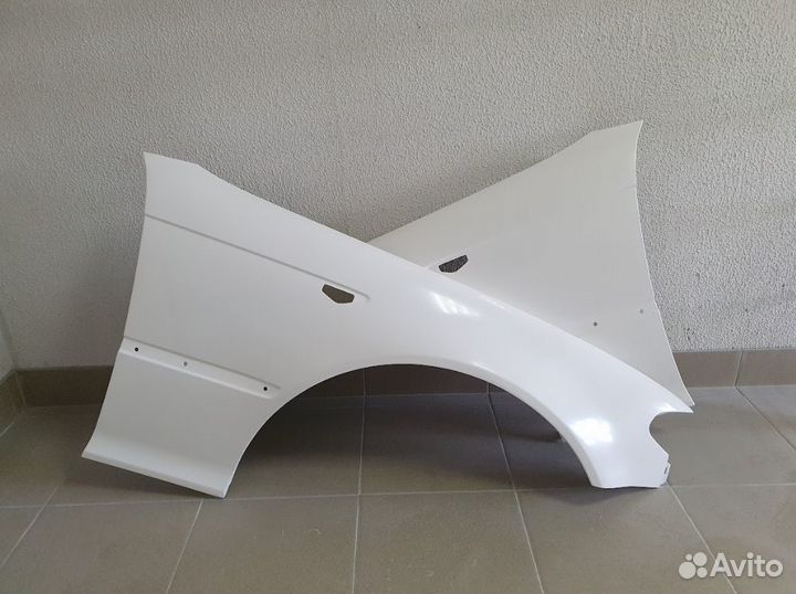 Передние крылья BMW E46 купе рестайлинг штатные