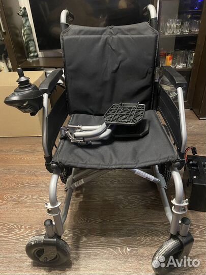 Инвалидная коляска с электроприводом бу