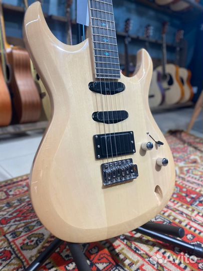 Электрогитара Caraya E226N