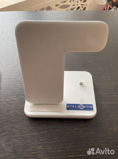 Беспроводная зарядка 3 в 1