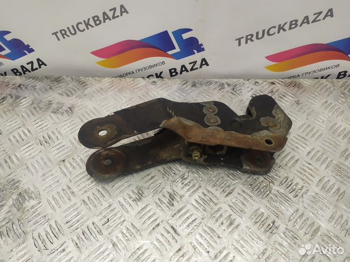 350189480 Замок кабины