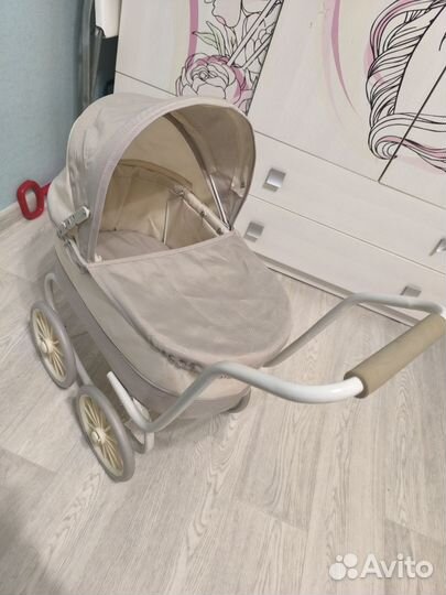 Коляска для кукол