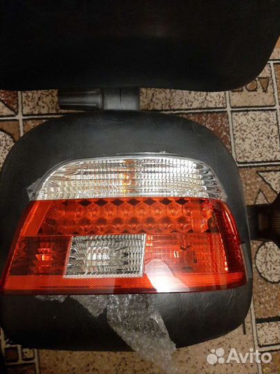 Задний правый фонарь бмв 5 е39 рестайлинг