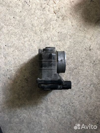 Дроссельная заслонка Nissan Primera P12 2.0